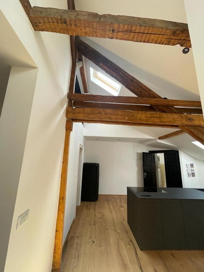 Split Rooftop Loft Exterior foto